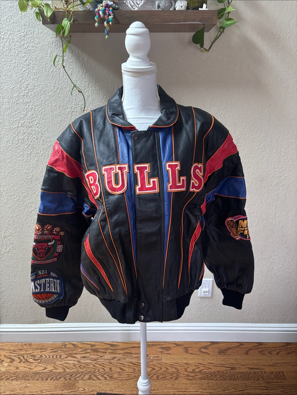 Vintage Chicago Bulls Repeat 3-Peat Jeff Hamilton Leather Jacket Men’s Size L